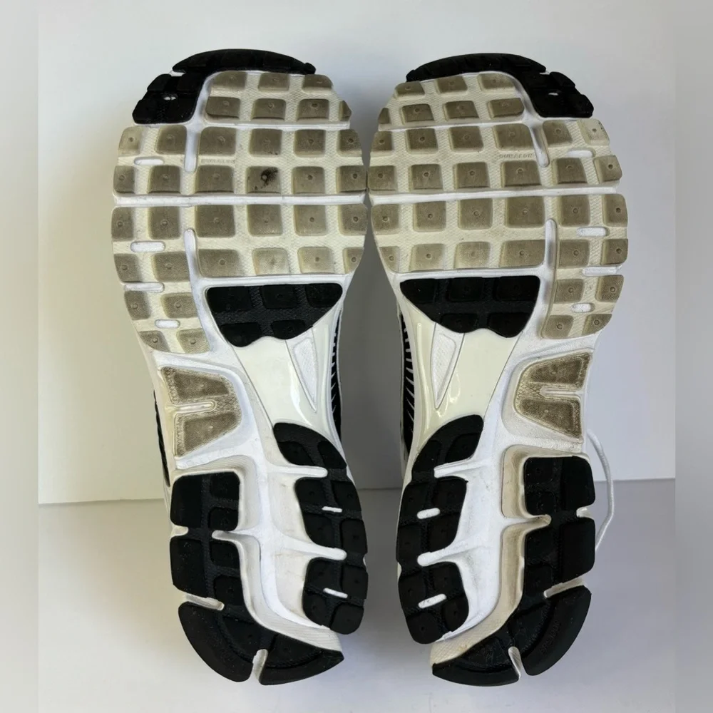 Nike Zoom Vomero 5 White/ Black Men’s Shoes - Picture 11 of 11